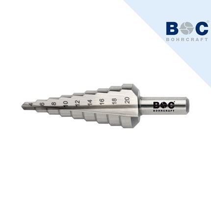 Precizan BOHRCRAFT stepenasti razvrtač HSS-G 4-12 mm s jasno označenim veličinama i profesionalnim dizajnom.