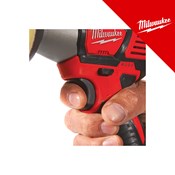 MILWAUKEE 12V AKU POLIRKA 76mm, u X koferu sa 1x2Ah i 1x4Ah baterijama i punjačem (M12BPS-421X - 4933447799)