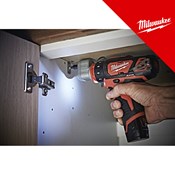 MILWAUKEE 12V AKU BUŠILICA/ODVIJAČ sa 4-u-1 glavama, u C koferu sa 2x2Ah i 12-18FC punjačem (M12BDDXKIT-202C - 4933447836)