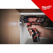MILWAUKEE 12V AKU BUŠILICA/ODVIJAČ sa 4-u-1 glavama, u C koferu sa 2x2Ah i 12-18FC punjačem (M12BDDXKIT-202C - 4933447836)