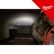 MILWAUKEE LED AKU L4FL2000-301 SVJETILJKA USB RECHARG. sa 3Ah baterijom