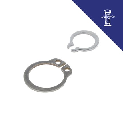DIN 471 3 mm Zeger osigurač, metalni prstenasti osigurač za DIN šine, prikazan na bijeloj pozadini s plavim dijagonalnim logotipom u gornjem desnom kutu.