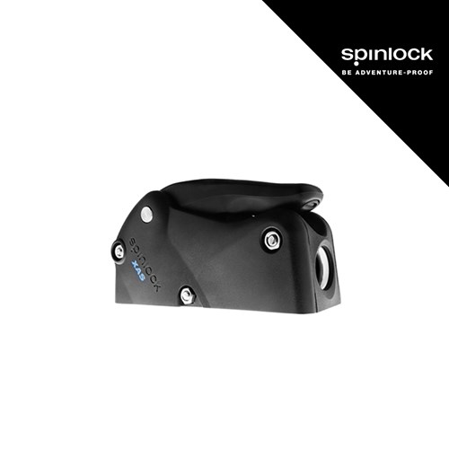 Crni Spinlock stoper XAS jednostruki 4-8 mm s logotipom na bijeloj pozadini.